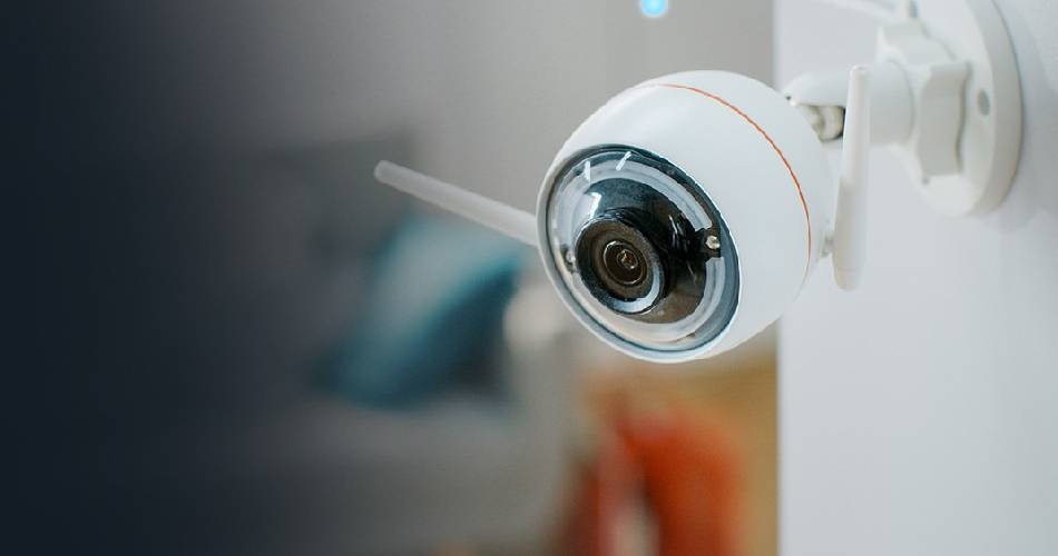 Modern home security camera and smart lock system