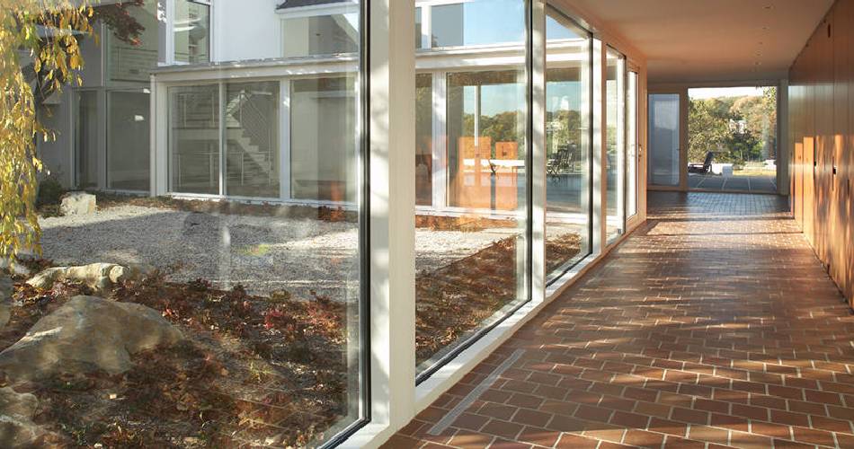 Energy-efficient replacement window installation